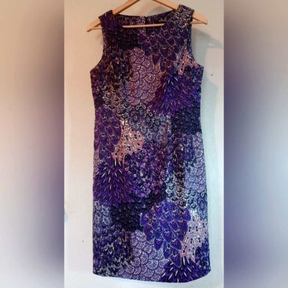 CONNECTED Sleeveless‎ Sheath Dress Sz.10 Purple Print